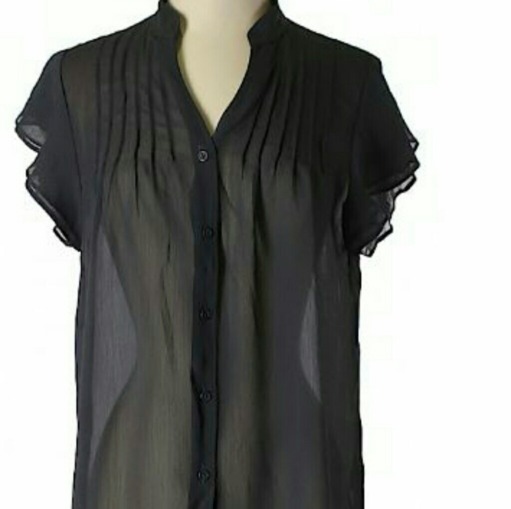 • {Mossimo} Gray Frill Button Up Top